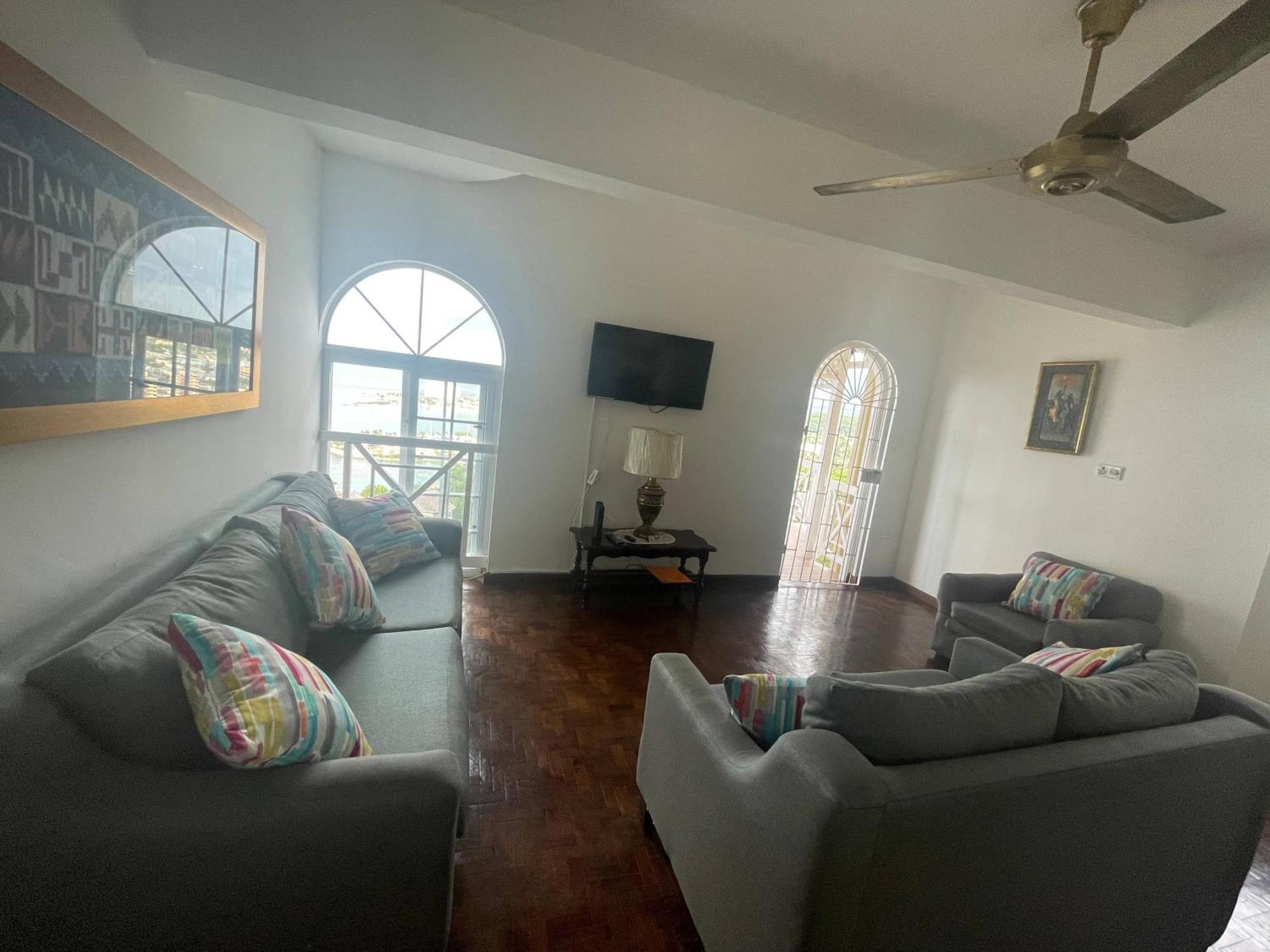 Oceanbreeze Jamaica Penthouse, 7-Minute Walk To Beach Ocho Ríos Extérieur photo